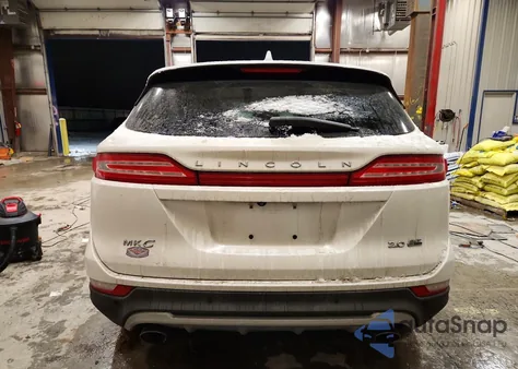 2016 Lincoln Mkc Reserve z USA, uszkodzony, nr VIN 5LMCJ3D95GUJ04287